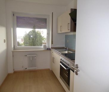 Helle, geräumige 2-Zimmer Wohnung in Passau Grubweg mit EBK, Balkon... - Photo 4