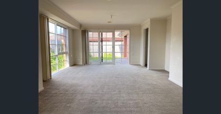 Central Cranbourne Location - Photo 2