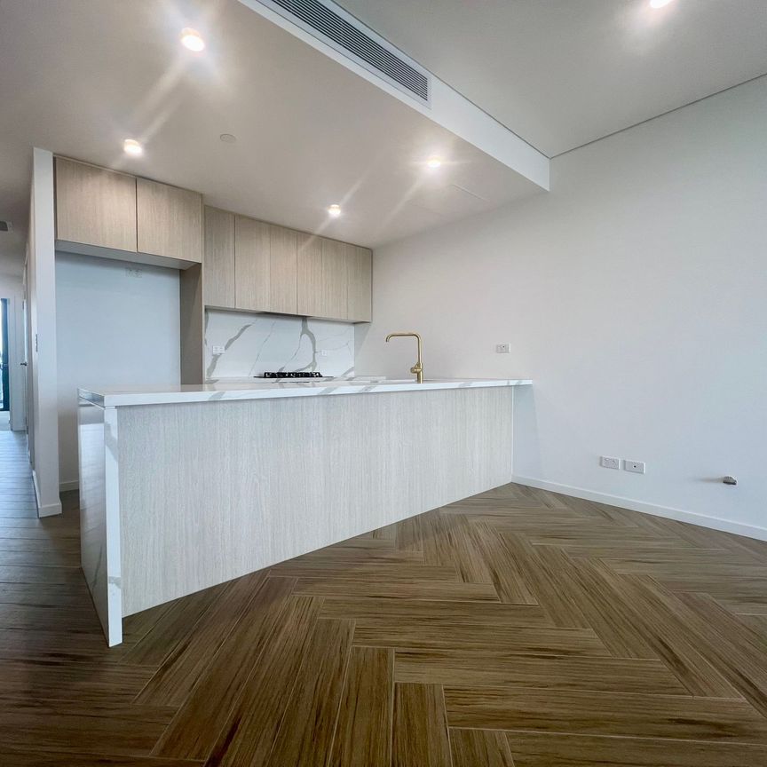 Stylish and Modern 2-Bedroom Apartment in the Heart of Burwood - Photo 1