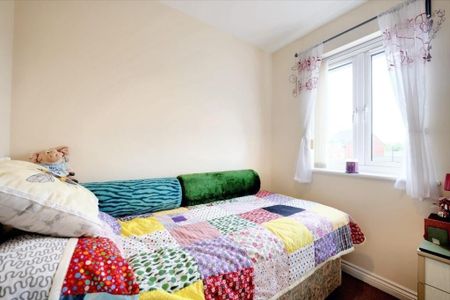 3 Bed Semi-Detached House, Terry Road, CV3 - Photo 4