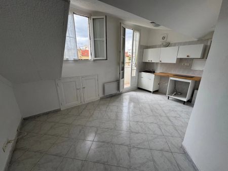 Exclusivité – Agréable 2 pièces avec balcon, centre de Nice - Photo 5