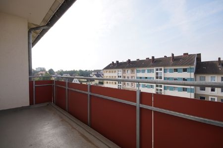 Moderne Wohnung mit Einbauküche! - Foto 4