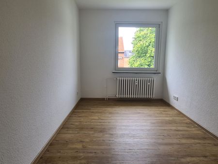 +++ Wir modernisieren – 3 Raumwohnung mit Balkon und Duschbad +++ - Photo 5