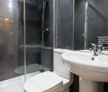 3 bedroom apartment to rent - Photo 5