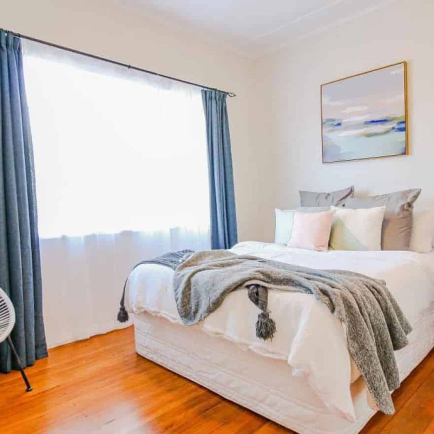 Renovated three-bedroom home - Photo 1