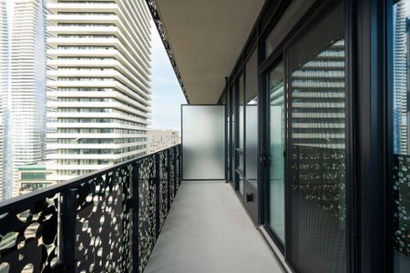 For Lease - 55 Charles Street Unit# 3908, Toronto, Ontario - Photo 4