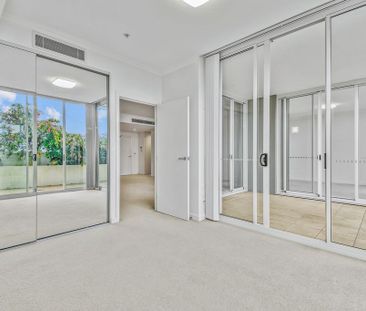 Modern and Spacious Two-Bedroom Apartment for Rent in Top Ryde - Photo 3