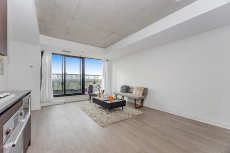 For Lease - 2720 Dundas Street Unit# 423, Toronto, Ontario - Photo 3