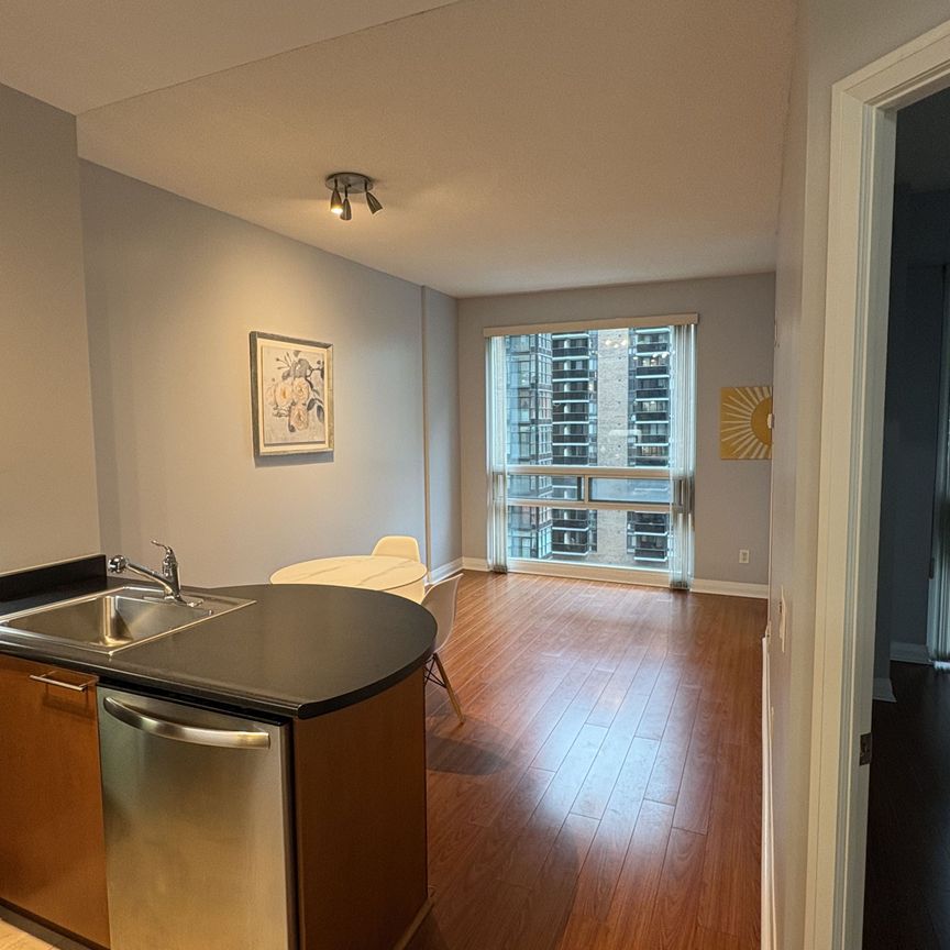 For Lease - 1121 Bay Street Unit# 703, Toronto, Ontario - Photo 1