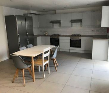 8 bedroom house to rent - Photo 4