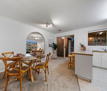 LOCATION AND GREAT LIVING ON GREVILLEA! - Photo 6