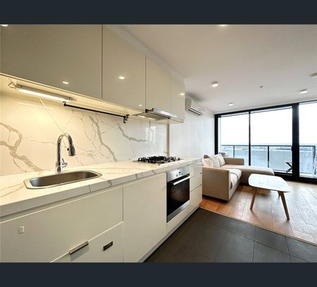 2603/33 Mackenzie Street, Melbourne, Vic 3000 - Photo 2