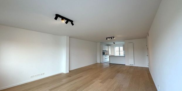 Appartement te huur in La Hulpe voor € 1.500 met 2 slaapkamers - Photo 1