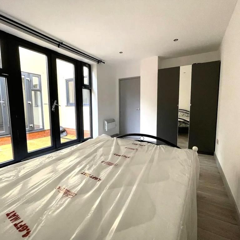 3 bedroom ground floor maisonette to rent - Photo 1