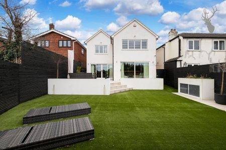 4 bedroom detached house to rent - Photo 4