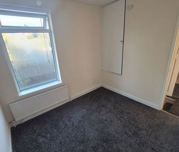 2 Bed Terraced House, Upper Clara Street, S61 - Photo 6