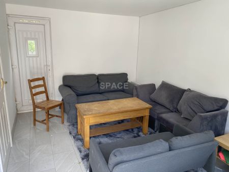 Price £3,150 pcm - Available 01/07/2026 - Furnished - Photo 2