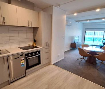 Fully Furnished Apartment! - Photo 3