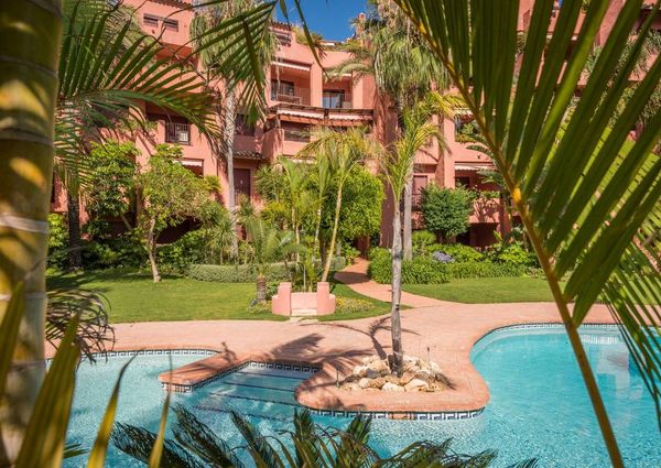 4 bedroom luxury penthouse for rent in Marbella Del Este, Spain