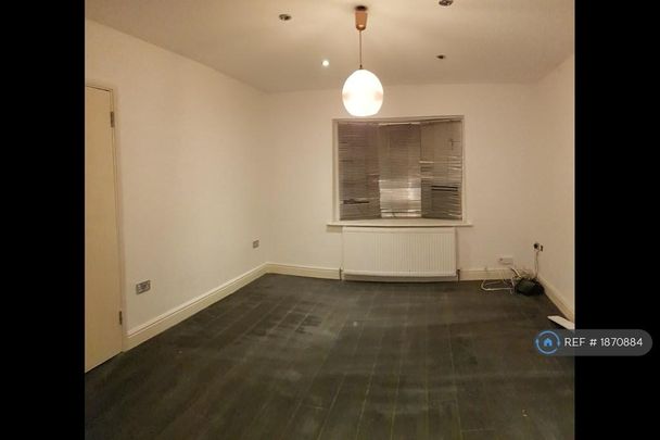4 bedroom terraced house to rent - Photo 1