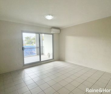 Well-Presented Two Bedroom Apartment - Photo 5