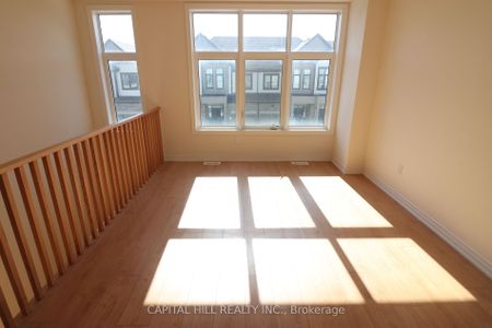 Townhouse For Lease | E8107886 - Photo 3