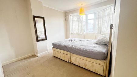 3 bedroom semi-detached house to rent - Photo 5