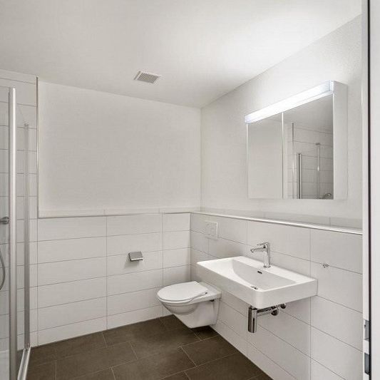 Helle und moderne Wohnung zu vermieten! - Photo 1