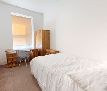 5B North Friary House - Photo 2