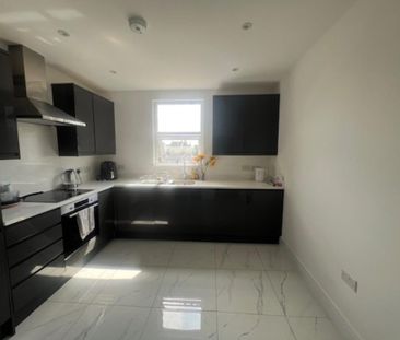 1 bedroom in a house share to rent - Photo 5