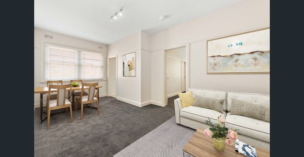 = DEPOSIT RECEIVED = RENOVATED APARTMENT IN THE HEART OF GLEBE - Photo 1