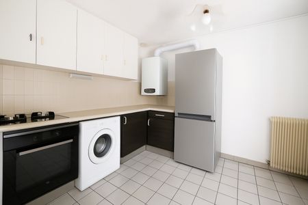 Location Appartement 3 pièces 53m² - Photo 3