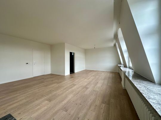Dakappartement op prachtige ligging in het centrum van Brugge - Photo 1