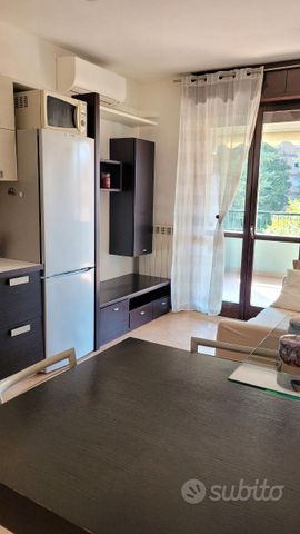 Bilocale completo con terrazzo e box zona Affori - Photo 2