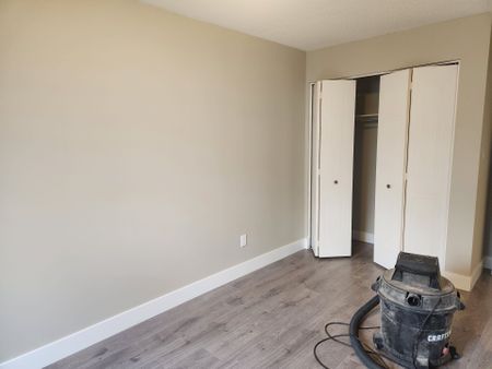 For Lease - 730 Walker Street Unit# 1, London East, Ontario - Photo 2