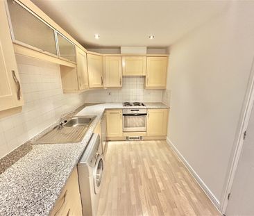 Hawkeswood Road, Southampton - Photo 4