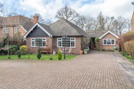 5 bedroom detached bungalow to rent - Photo 5