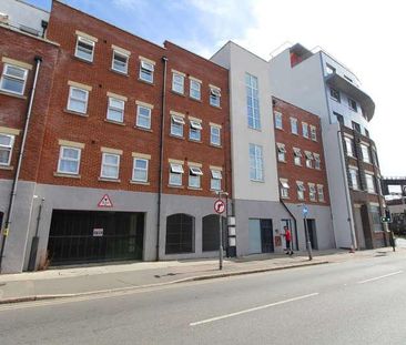 Bedroom - Central Luton - Juliette Balcony - Unfurnished, LU2 - Photo 6