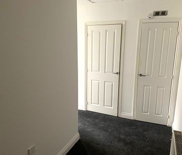 1 bedroom Flat for rent - Photo 1