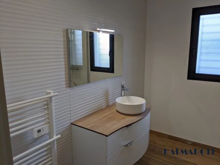 LOCATION MEUBLEE VILLA MODERNE 3 FACES • ORTAFFA - Photo 4