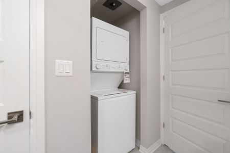 For Lease - 58 Adam Sellers Street Unit# 610, Markham, Ontario - Photo 3