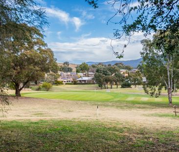 Beautifully Renovated Townhouse in Kambah - Photo 5