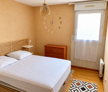 Location Appartement 2 pièces 45m² ST LAURENT DU VAR 06700 - Photo 3