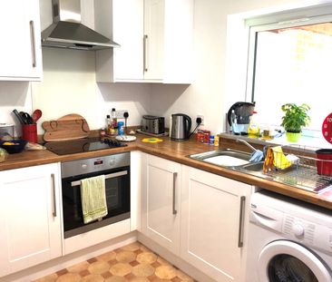 Pine Trees Court, Pine Trees, Hassocks, West Sussex BN6 8NW - Photo 6