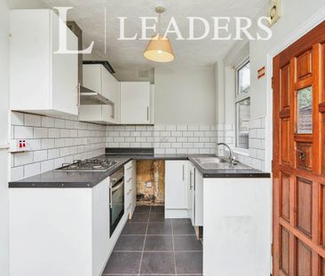 2 bedroom house to rent Longford Street, Derby, DE22 - Photo 2