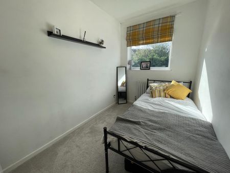 2 bedroom semi-detached house to rent - Photo 3