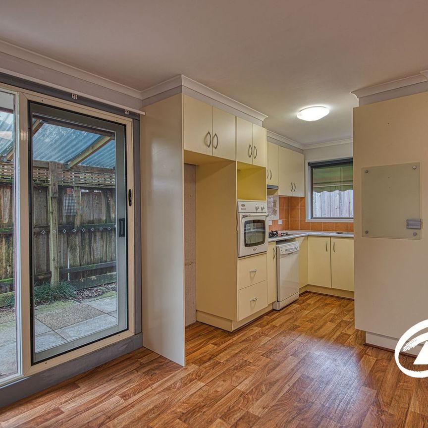 2/33 Amber Crescent, 3805, Narre Warren Vic - Photo 1