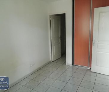 Location Appartement 2 pièces 46m² ST DENIS 97400 - Photo 2