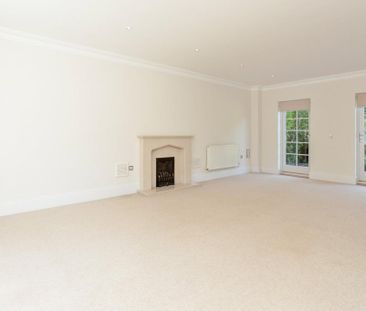 6 bedroom detached house to rent - Photo 1