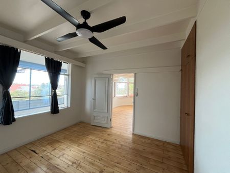 Coastal Cottage with Character - Photo 3